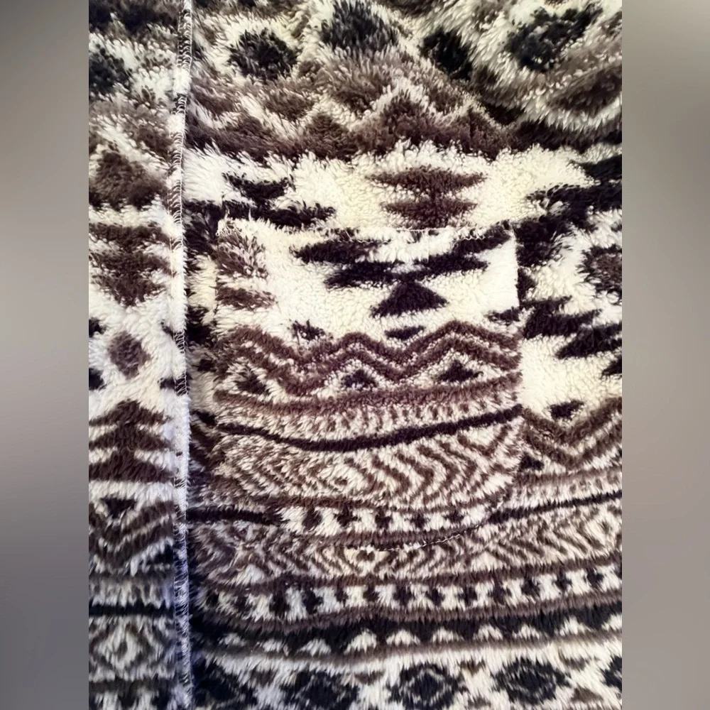 P.J. Salvage | The Cozy Cardigan. Size: L - Picture 3 of 7